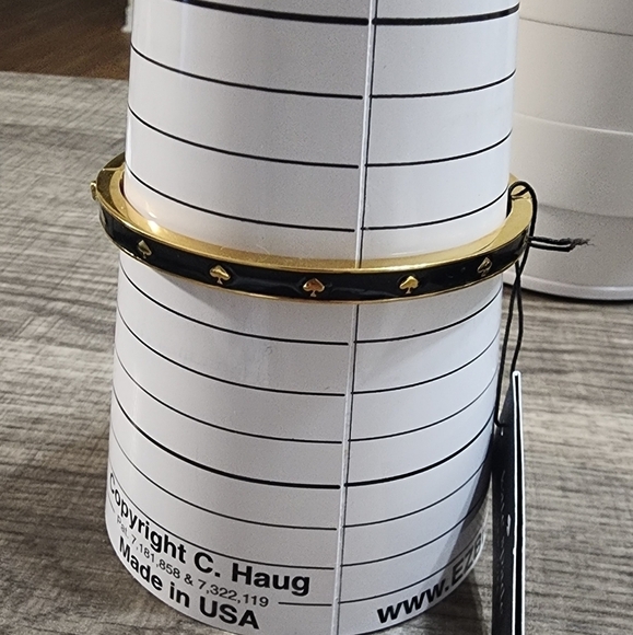 Kate Spade Spot the Spade Enamel Hinged Bangle Bracelet in Black - Picture 5 of 9